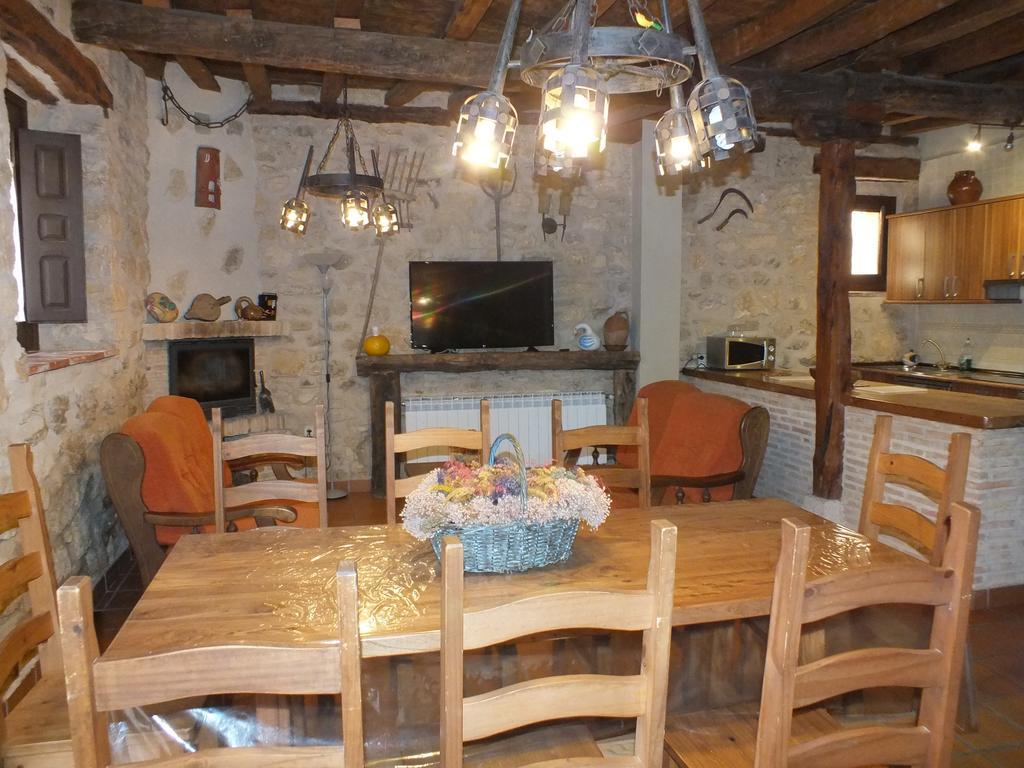 Las Casas Del Duraton Uruenas